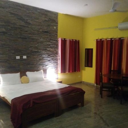 Royale Achaya Bed & Breakfast Chennai Exterior photo